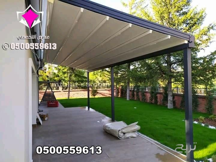شركة متخصصون في تركيب مظلات الكافيهات والمطاعم متحركة الكهربائية بالسعودية 0500559613 مظلات مقاهي بالريموت , مظلات كافيه كهربائية و يدويه للجلسات واجهة المحلاتمظلات مقاهي كهربائية 4