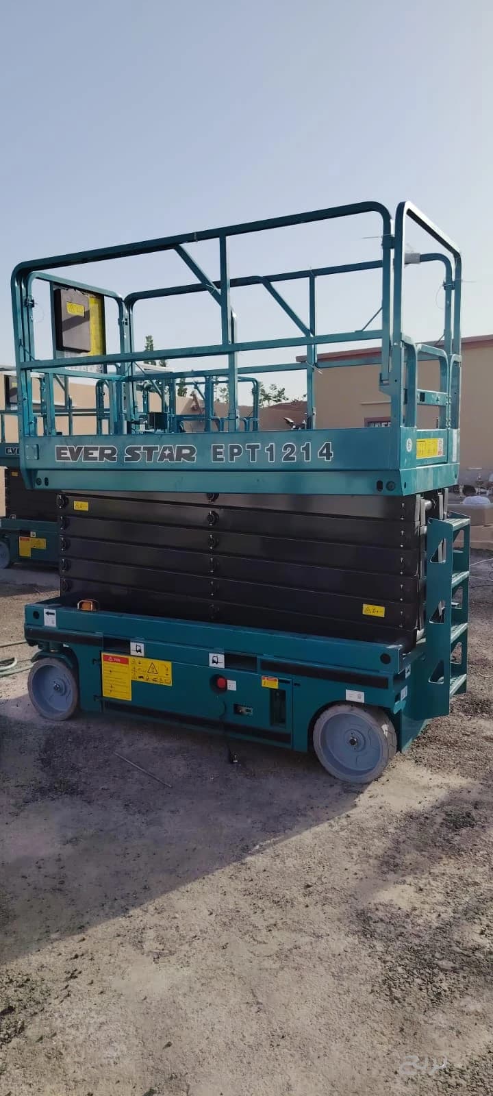 سيزر لفت ومان لفت ورافعات شوكيه وكرينات وتاور لايت وابراج اناره للايجار 3