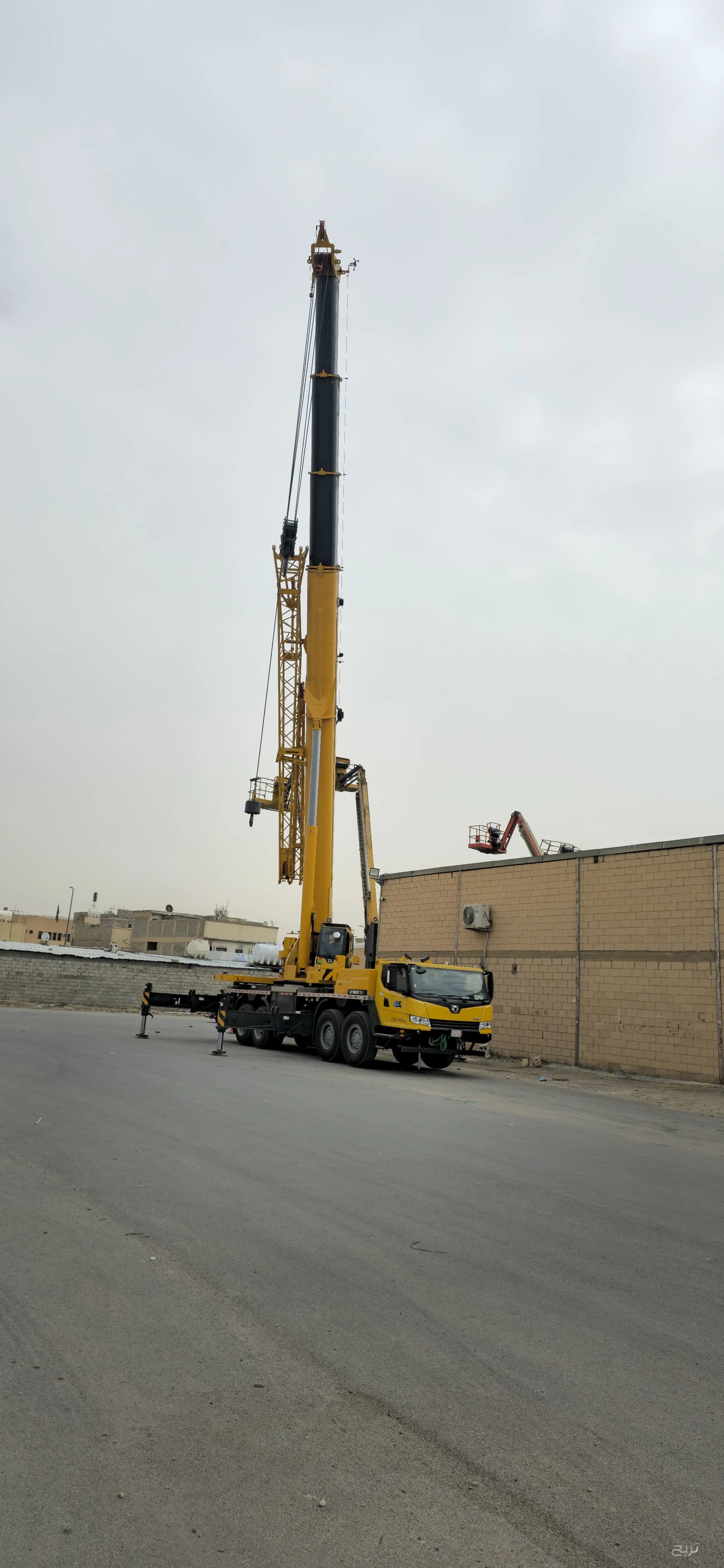 سبيايدر لفت للايجار تأجير كرينات رافعات 2
